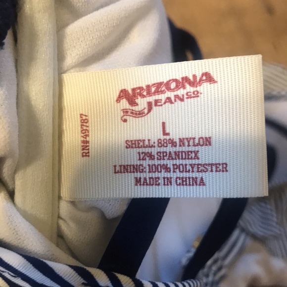 striped high neck bikini top - Picture 4 of 4